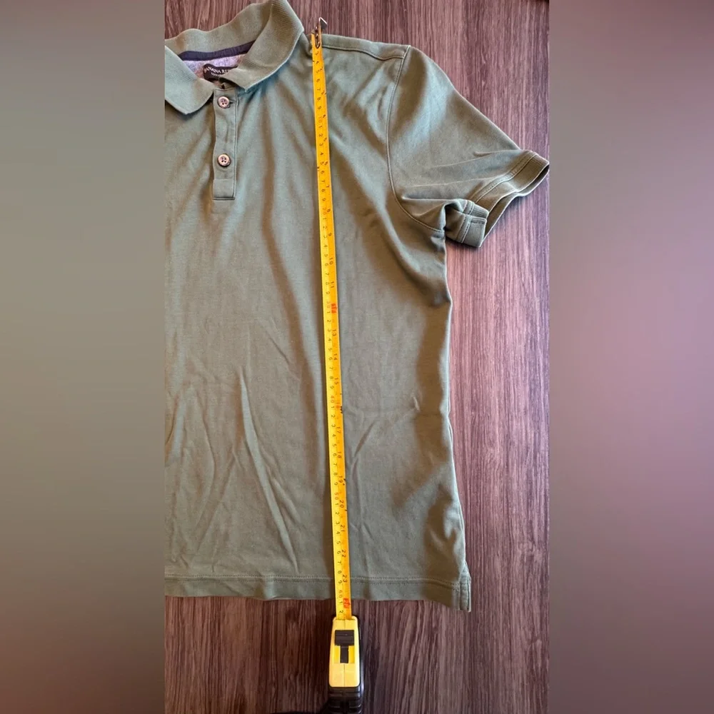 Banana Republic Men’s Green Polo Shirt